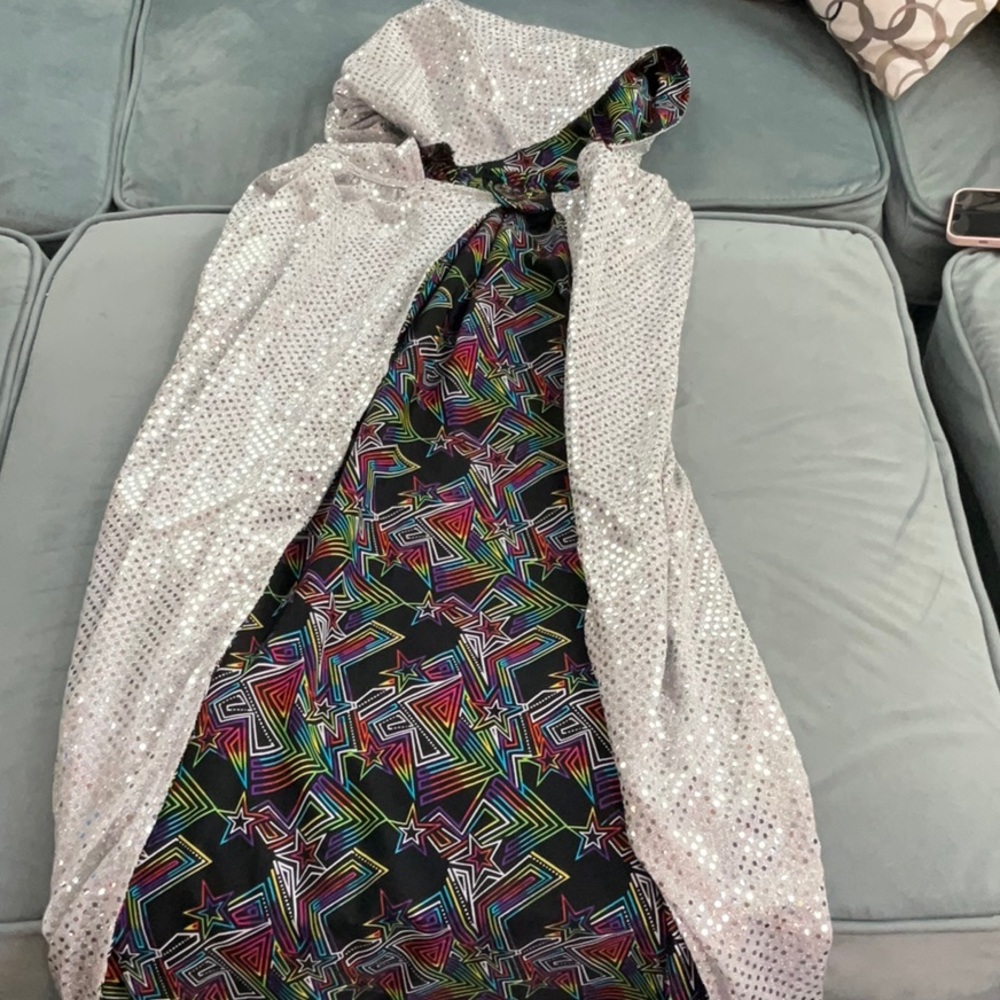 Full length shines cape